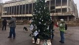 Christmas tree installed in Chornobyl exclusion zone for the first time in 33 years. PHOTOS