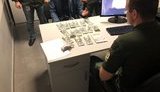 Россиянин за $1500 взятки пытался "выкупить" товарища у пограничников в Одессе. ФОТОрепортаж