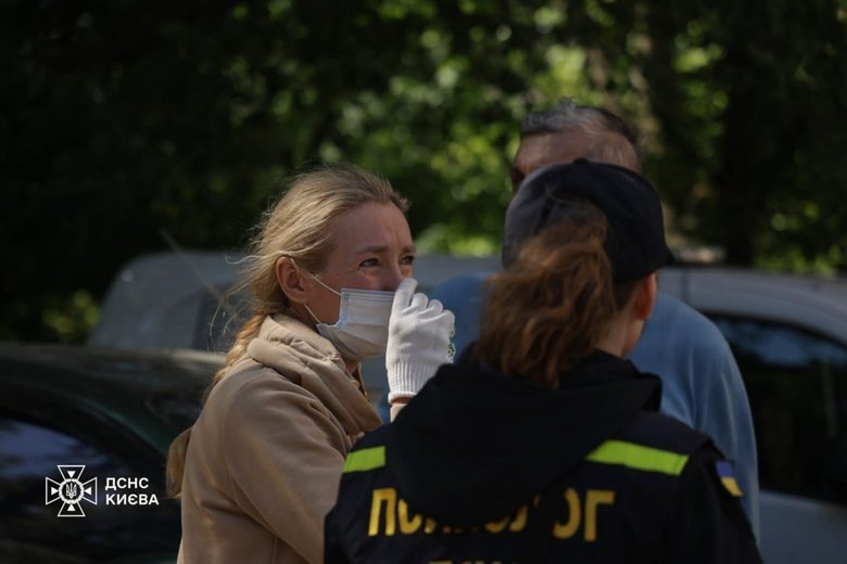 У Києві травають пошуково-рятувальні операції