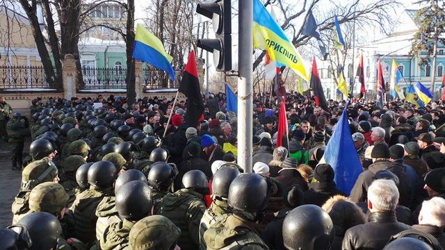 Активісти блокади Донбасу збираються ставити "редут" біля АП 11