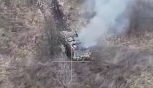 Спецпризначенці "Омеги" FPV-дроном знищили російський модульний бронеавтомобіль "Тайфун" вартістю $2 млн. ВIДЕО