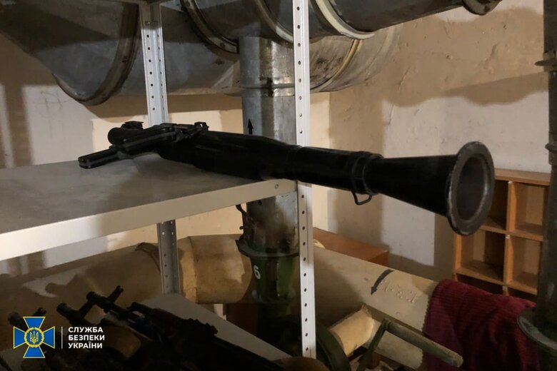 Знешкоджено банду, яка діяла у Києві під виглядом добровольчого батальйону, - СБУ 03