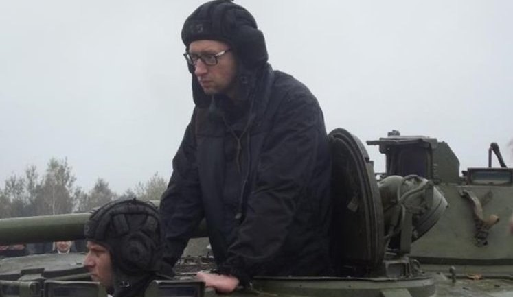 У Росії винесли постанову "суду" про арешт Яценюка "за звірства в Чечні". ДОКУМЕНТ