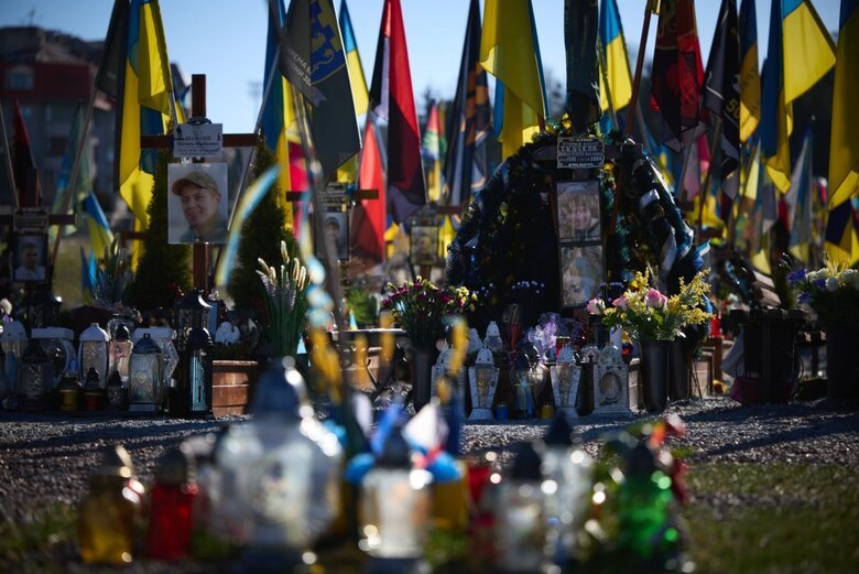 Зеленський вшанував полеглих у Львові