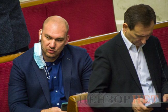 Вазоны Тищенко, просьба к Радуцкому по поводу ягодицы и сообщение Литвиненко: Когда ее обнимаю, у меня все встает, - работа ВР 16 апреля 05