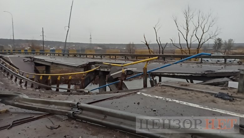 Разрушенный оккупантами мост через Ирпень 08