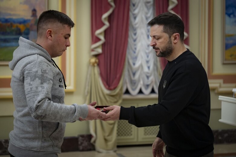 Зеленський відзначив енергетиків державними нагородами до професійного свята