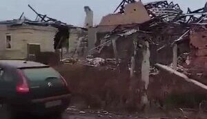 Residents of occupied Marinka look through tears at their destroyed houses: "Uncle Serezh, this is your home - all that’s left from it". VIDEO
