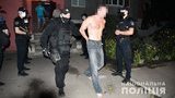 Житель Рубіжного погрожував підірвати квартиру, його затримали. ФОТО