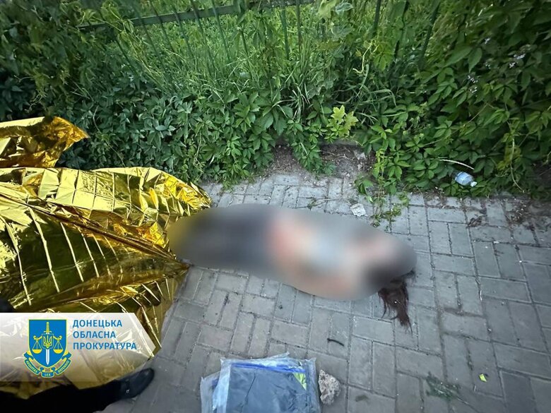 Внаслідок обстрілу Краматорська загинуло четверо людей, у тому числі 17-річна дівчина 04