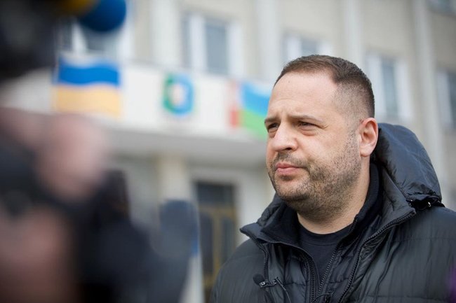 Рассматриваются две версии возникновения пожаров на Житомирщине - суховеи и умышленный поджог, - Аваков 09