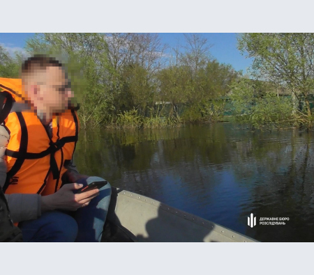 На Чернігівщині перекинувся човен, загинуло двоє прикордонників, - ДБР 05