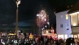 У Норвегії зняли всі COVID-обмеження: люди влаштували масові гуляння з феєрверками. ВIДЕО
