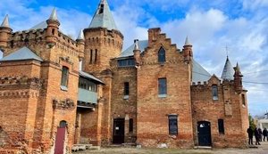 Окупанти розграбували "Садибу Попова" і винесли мармуровий унітаз у Запорізькій області