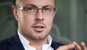 Раімов залишає посаду радника міністра охорони здоров'я