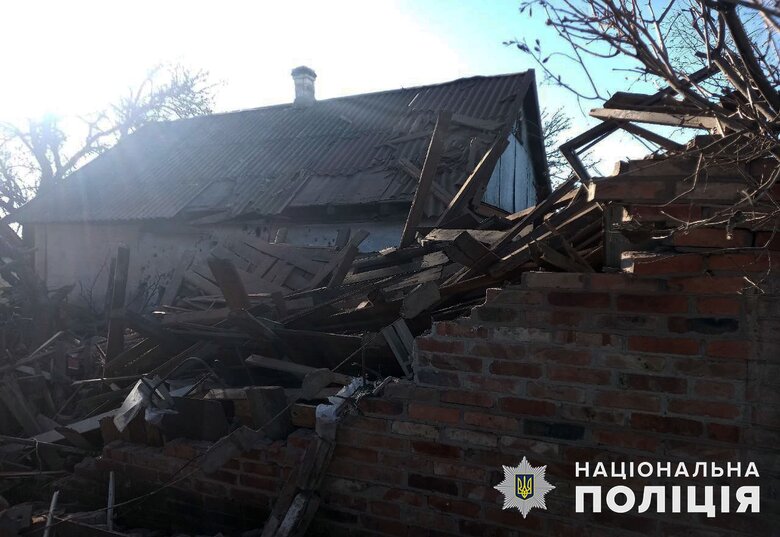 Последствия вчерашнего обстрела Донецкой области: разрушены 19 жилых домов и коксохимический завод. Есть убитые и раненые 05