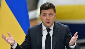 Рік бика для Зеленського: бикування дружочків, два плювки у бік США та дороги в блекаут