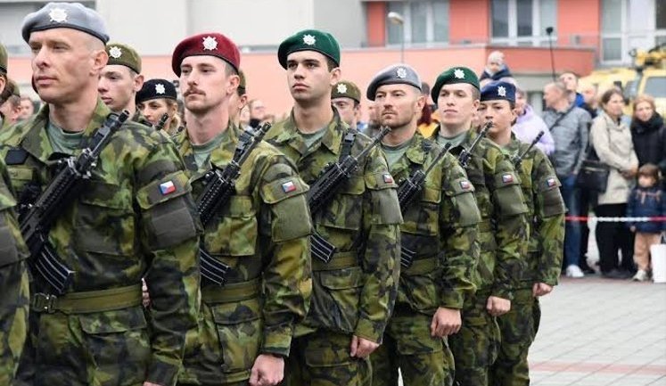 Чехия не будет отправлять своих военных в Украину после прекращения огня, - Бабиш