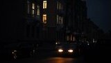 світло