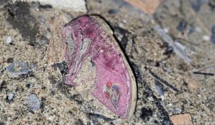 Атака РФ на Житомирщину: погиб ребенок 2021 года рождения (обновлено). ФОТОрепортаж