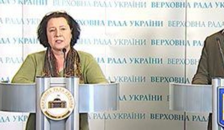 I Will Come and Set Myself on Fire in Parliament, Says Teacher Robbed by Regions Deputy Hrytsak. VIDEO