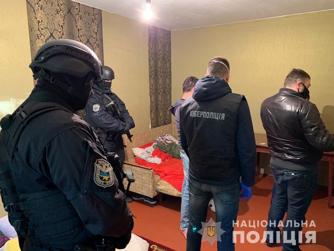 COVID-мошенничество: Киберполиция разоблачила дельцов, обманувших около тысячи человек на сумму 3,5 млн грн 01