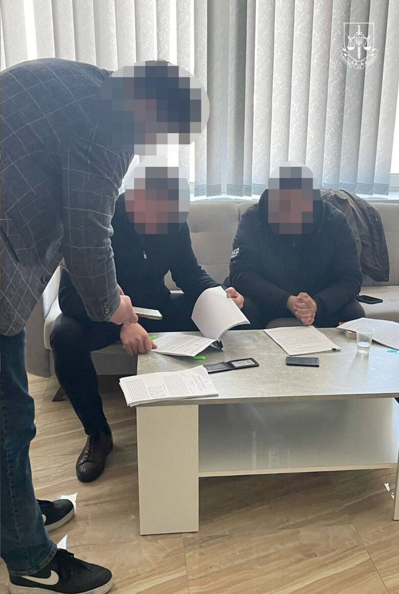 Подозрение должностным лицам Укрпрофтура и Федерации профсоюзов