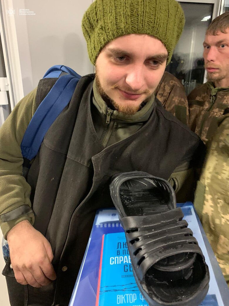 Трое пограничников вернулись из российского плена, - Госпогранслужба 03