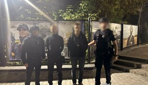 Двоє чоловіків влаштували стрілянину в парку Ужгорода та намагалися втекти, - поліція. ФОТО