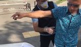 В Киеве двух чиновников Подольской РГА задержали на взятке 1,5 тыс. долл., - Нацполиция. ФОТО