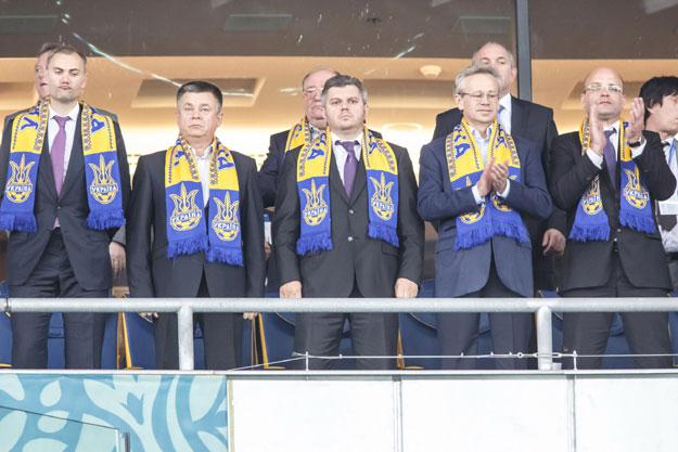 ющенко янукович ахметов
