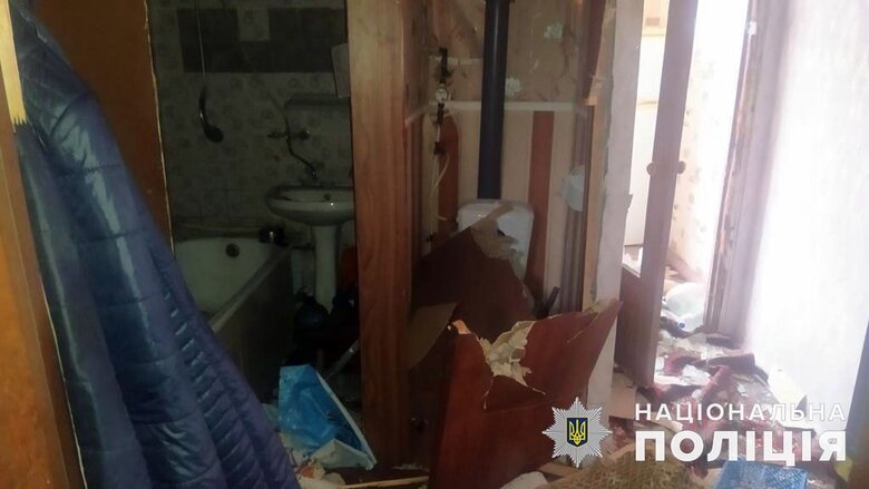 Рашисти завдали 8 ударів по Донеччині за добу: пошкоджено 20 цивільних об’єктів 03