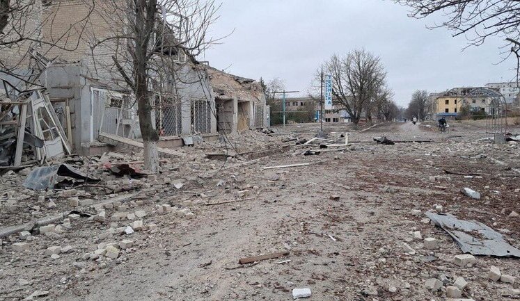Russians kill two residents of Beryslav