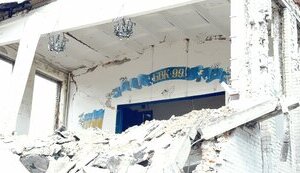 Два КАБа попали в столовую, один - в место проживания осужденных, - заместитель начальника Беленьковской колонии об обстреле. ФОТОрепортаж