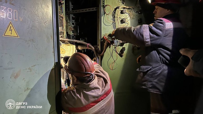 У Кривому Розі після обстрілу врятували шахтарів з-під землі