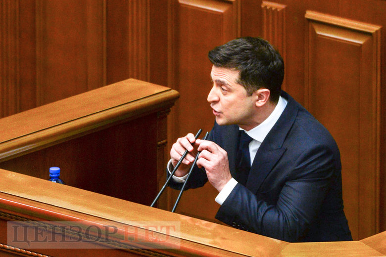 Послання Зеленського, пильний погляд та сміх Разумкова, плакати ЄС і невтішне пророцтво Бурміча: робота Ради 1 грудня 36