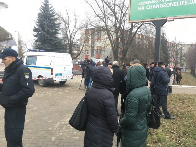 В налоговой Черновцов прогремел взрыв: есть пострадавшие 09