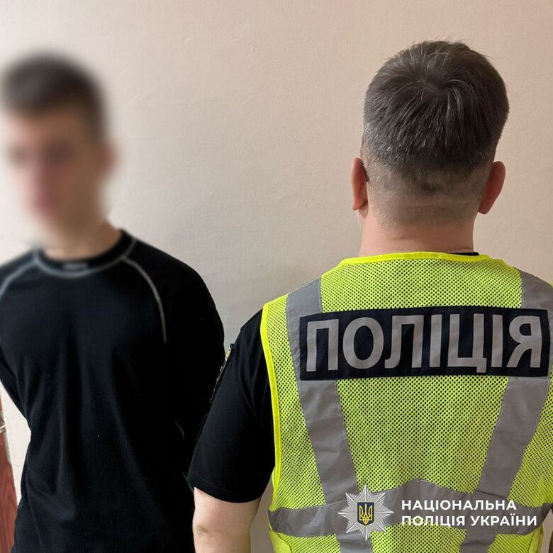 неповнолітні побили військового