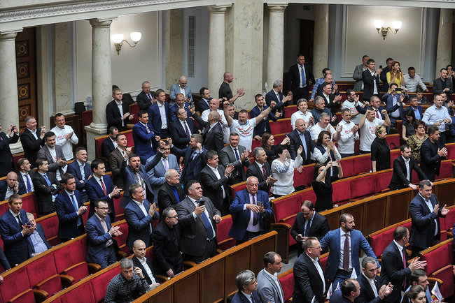 Защита украинского языка - это вопрос национальной безопасности, - Яценюк 01