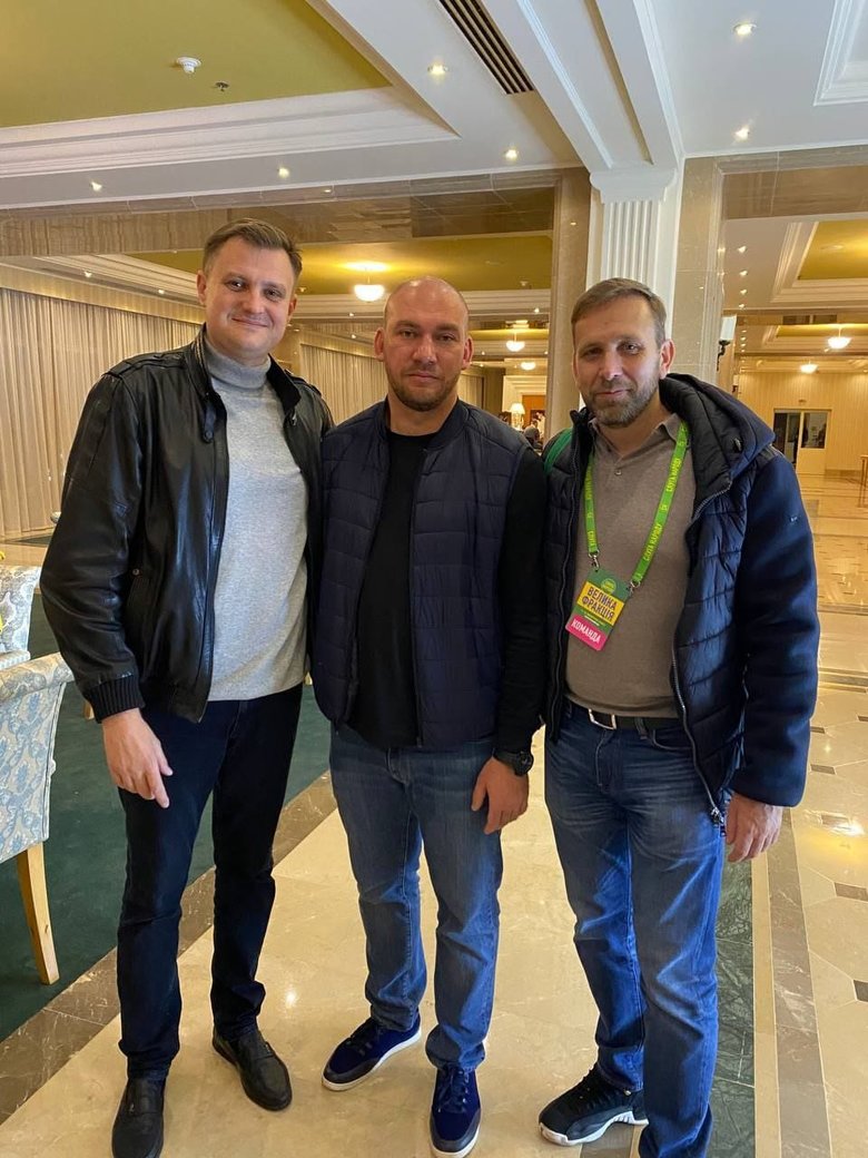 У Трускавець покликали не тільки нардепів від Слуги народу, але і їхні гаманці, - журналіст Плинський 01