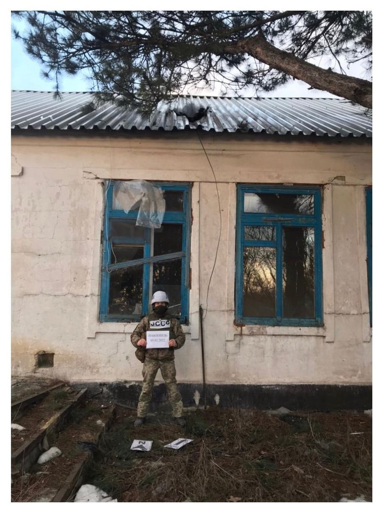 Наслідки вчорашнього обстрілу Павлополя російськими військами із використанням безпілотника 01