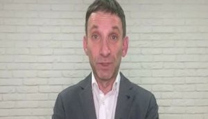 "Бутусова пытаются запугать не за то, что он где-то стрелял, а за то, что позволил себе ответить на хамское поведение Зеленского", - Портников. ВIДЕО
