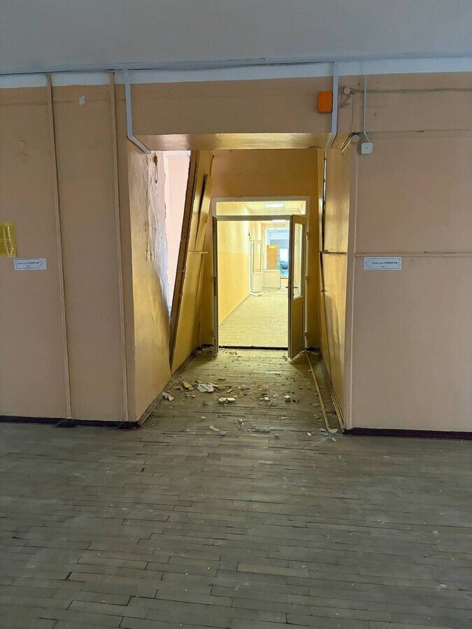 Пошкодження закладів освіти у Києві після обстрілу у ніч на 24 травня