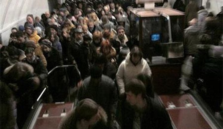 Ужасная давка в киевском метро. ФОТОрепортаж