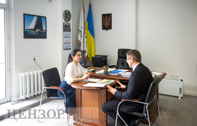 Заповідник є буферною зоною до території, на якій розміщуються заводи з переробки радіоактивних відходів, - голова Держагентства з управління зоною відчуження Віталій Петрук 06