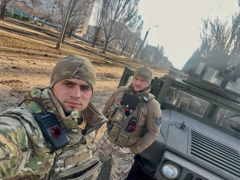 Командир 1-го батальйону 67-ої бригади Юрій Капустяк, позивний Капуста: З 1 липня наш підрозділ носитиме ім’я Героя України Дмитра Коцюбайла, друга Да Вінчі 07