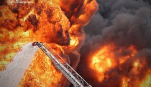 Large-scale fire in Pryluky after drone strike on oil depot. VIDEO+PHOTOS