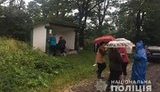 На Івано-Франківщині від удару блискавки в зупинку 3 особи загинуло, 2 госпіталізовано, - Нацполіція. ФОТО