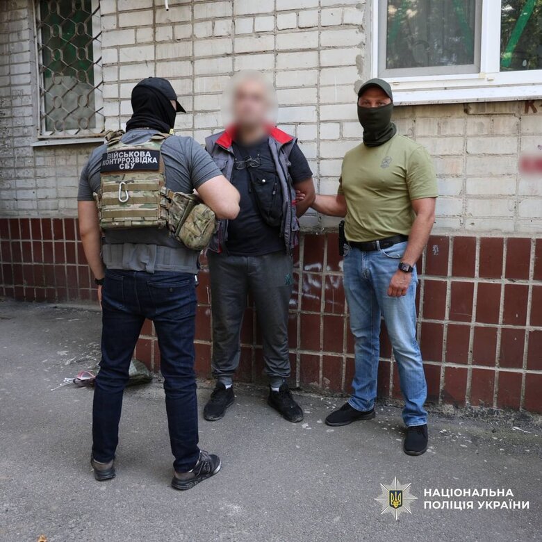Полиция Харьковской области задержала нападавших на квартиру пожилой женщины