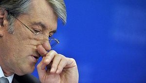 Кондолиза Райс о Ющенко: Его колени были прижаты к подбородку. Он чуть не плакал